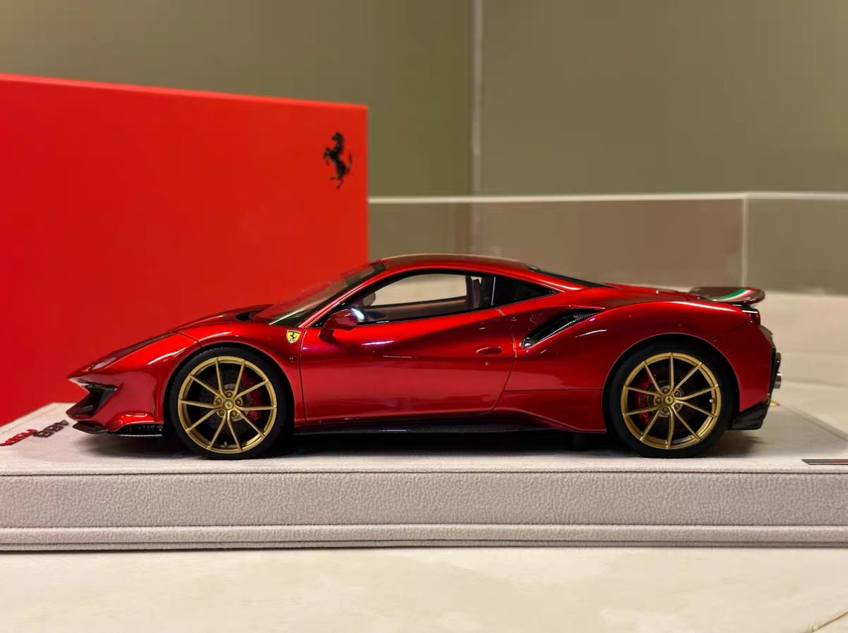 Ferrari 488 Pista 1:18 MR Collection Models – Rosso Fuoco Tricolore Stripe