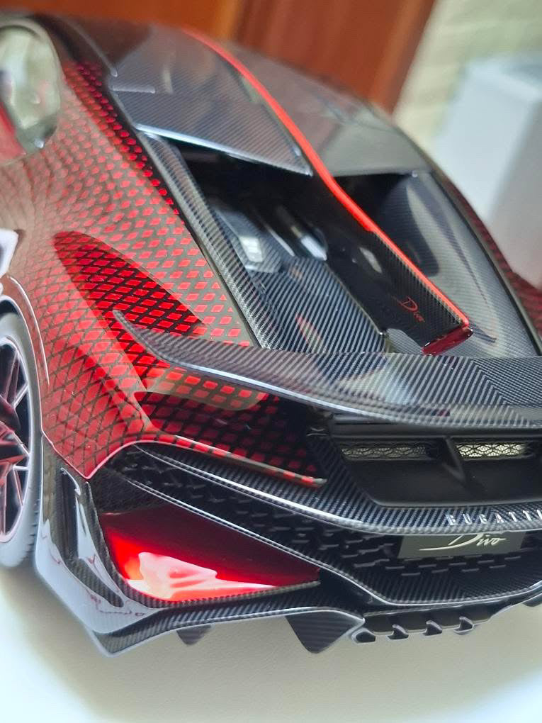 Bugatti Divo “Ladybug” – FC Models 1:18 (Limited 07/10)