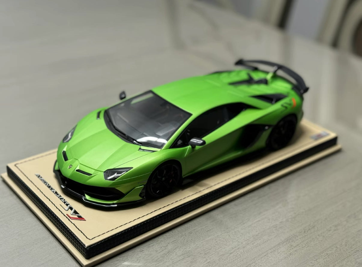 Lamborghini Aventador SVJ Verde Ithaca 1:18 MR Collection Models